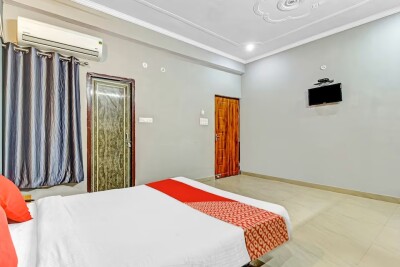 OYO Flagship 84950 Orphic Inn  | GuestHouseWale.Com