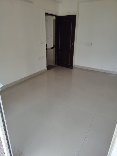 Airy 3bhk flat with attached balcony and separate personal bathroom for working female in Noida sector 75.-6