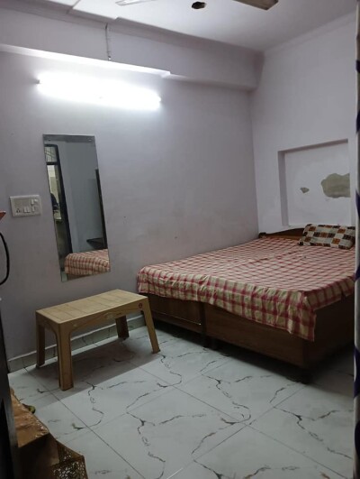 1 BHK  Sector 12 Noida independent flat fully furnished-5
