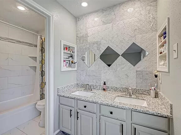 7610 Loro Linda Dr, Houston, TX 77083-2