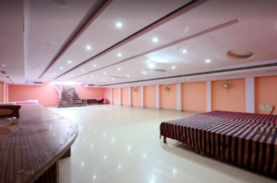 Hotel Manoj International, Kanpur Cantonment