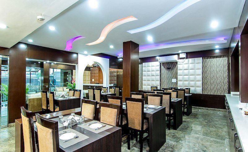 Hotel SS Grand Lucknow-14