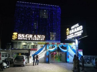 Hotel SS Grand Lucknow-11