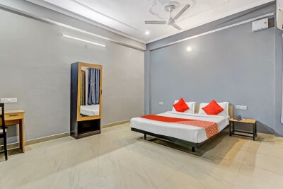 OYO Flagship 84950 Orphic Inn  | GuestHouseWale.Com-4