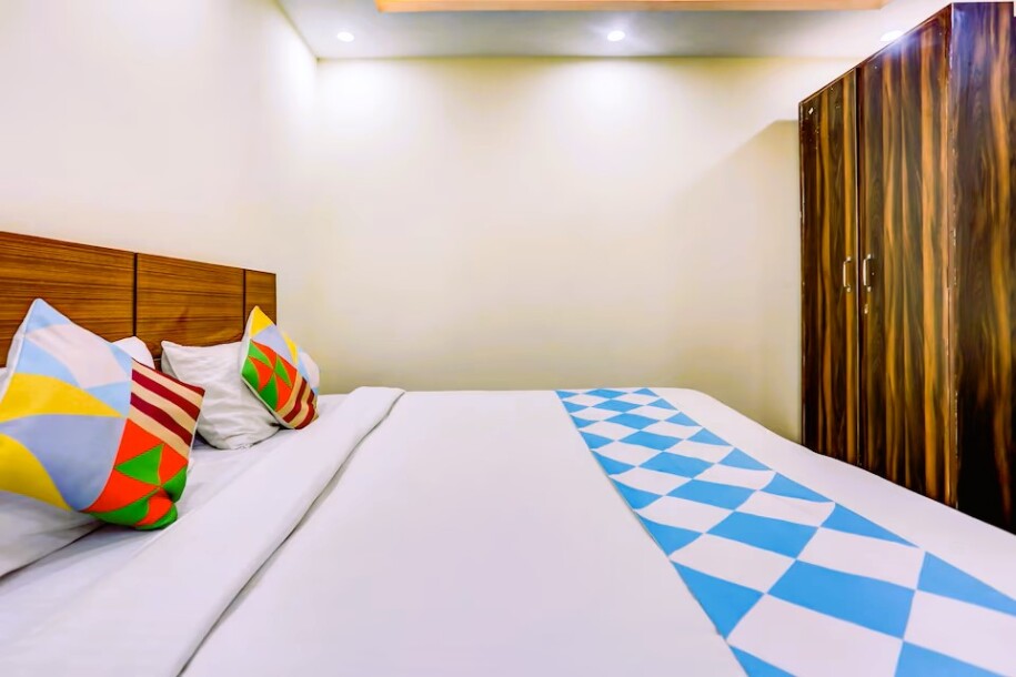 RS Residency | GuestHouseWale.Com-2