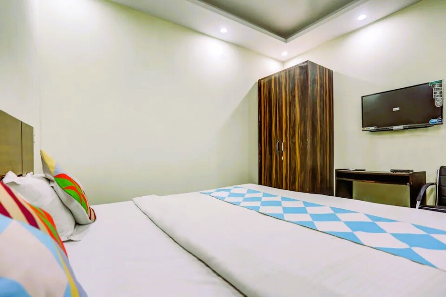 RS Residency | GuestHouseWale.Com-11