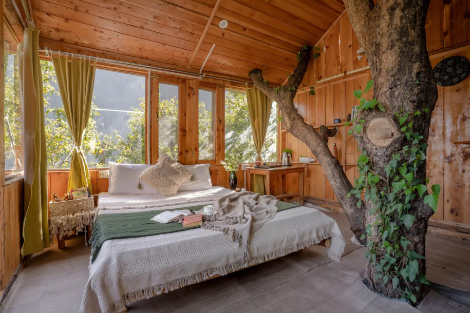 Whispering Pines Cottages |Treehouse | Tandi-8