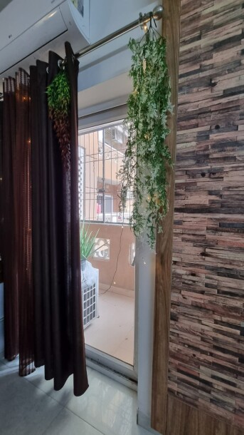 Looking for a Female flatmate in a 3bhk  flat in Noida Hyde Park, Sector 78 #guesthouses-8