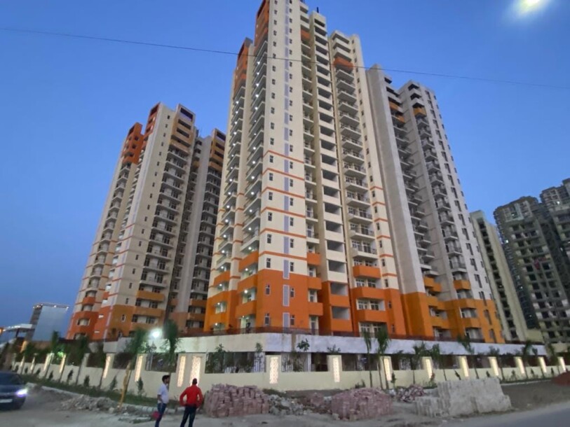 2 BHK + Study  in  sector 1 Noida Exetension-4