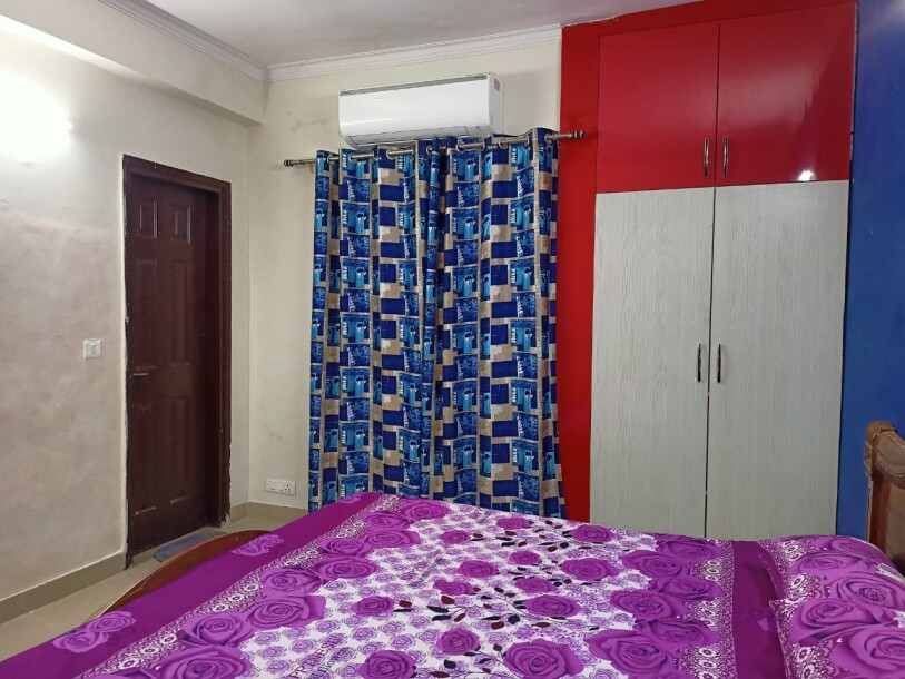 2 Bhk 1045 sqft Electronic item is only 6 months old completely furniture-3