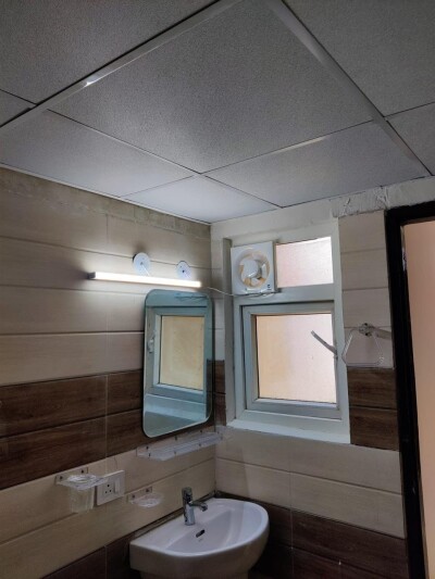 3 bhk semi furnished flat in Noida extension