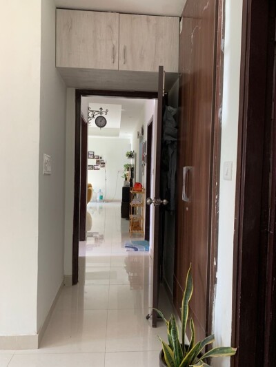 2bhk plus study available for rent in Mahagun Mirabella ,for working Class family .