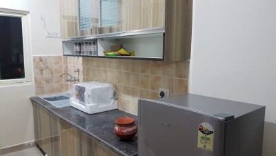 Room sector 75 Golf city plot 11-9