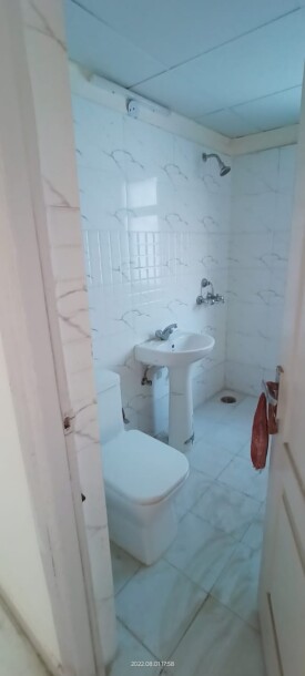 3 bhk semi furnished flat Sector 75 white house-9