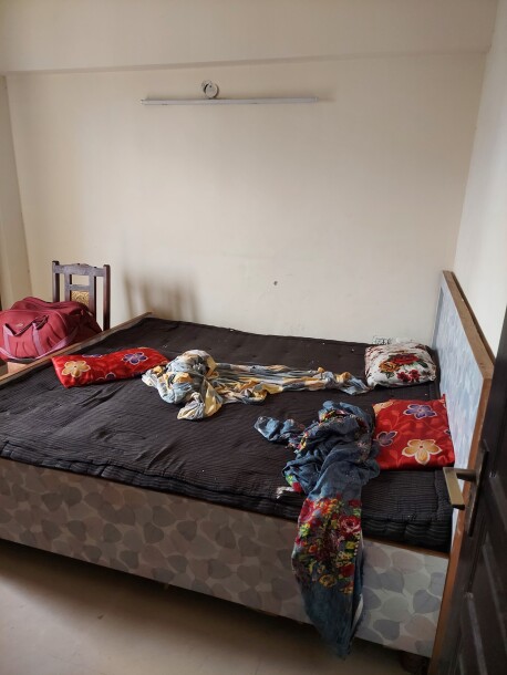 3bhk Fully furnished flat for rent sector 77  Available  in Royal city max-4