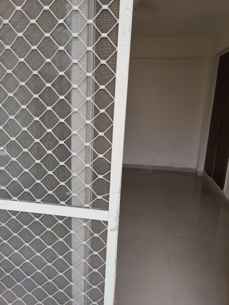 Airy 3bhk flat with attached balcony and separate personal bathroom for working female in Noida sector 75.-10