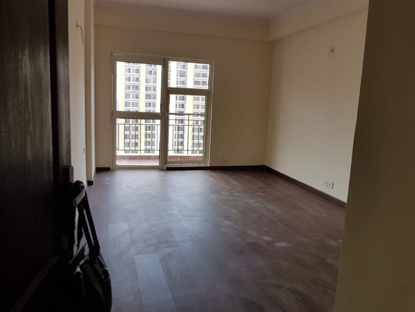 4 BHK Golf City plot 11, SECTOR 75, NOIDA-3