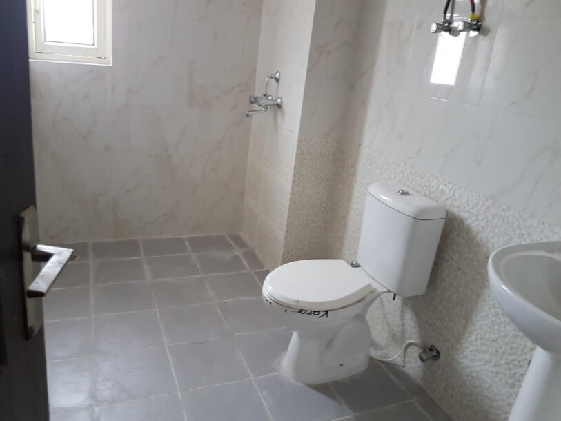 4 BHK Golf City plot 11, SECTOR 75, NOIDA-6
