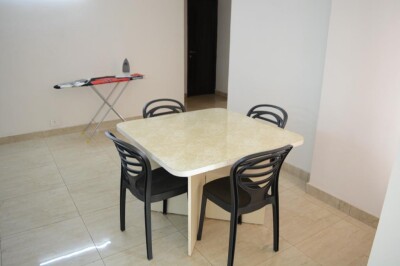 4 BHK FLAT  Fully furnished Apartment Sector 75 golf city plot 10