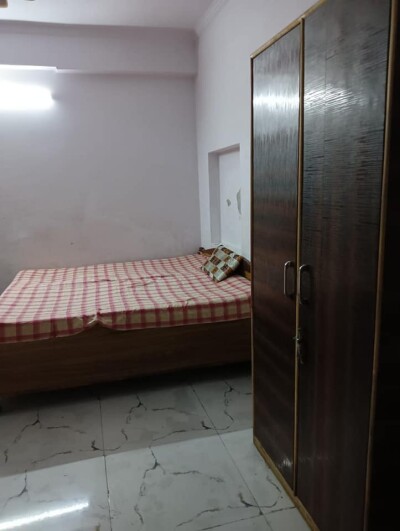 1 BHK  Sector 12 Noida independent flat fully furnished