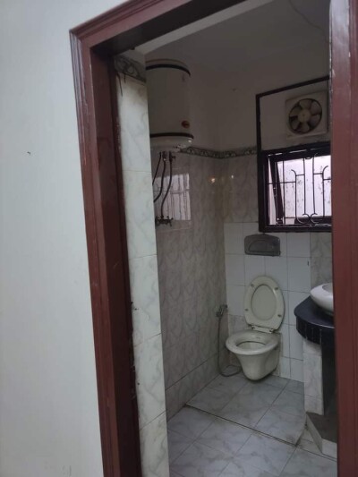 2 BHk In Noida Sector 11