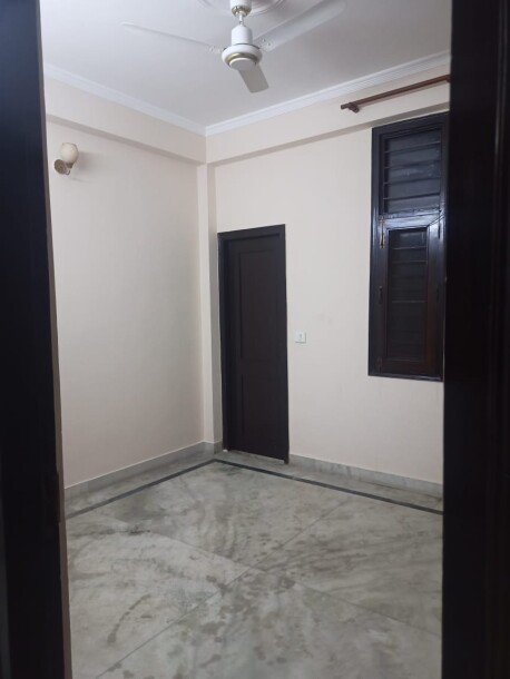 3bhk Nearby metro station 34  Noida-2