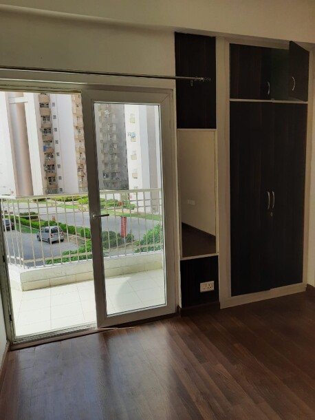 The Grand Ajnara Heritage 2bhk+1 in Noida-8