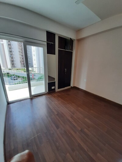 The Grand Ajnara Heritage 2bhk+1 in Noida