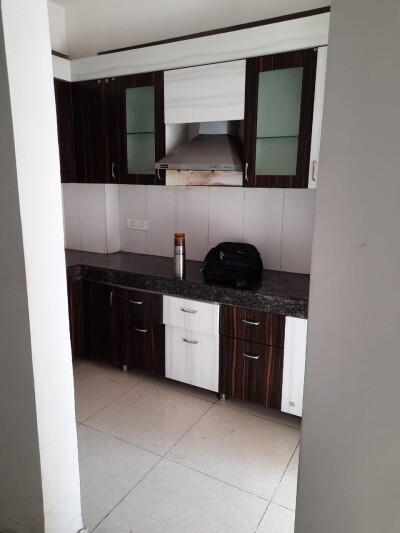 The Grand Ajnara Heritage 2bhk+1 in Noida