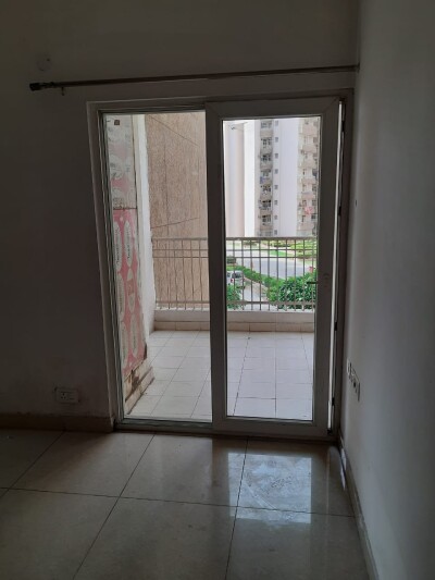 The Grand Ajnara Heritage 2bhk+1 in Noida
