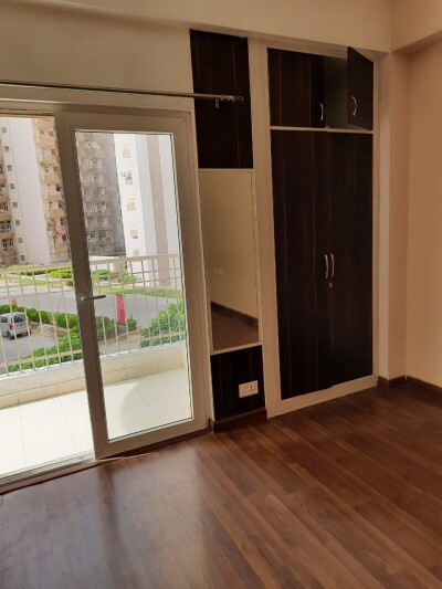 The Grand Ajnara Heritage 2bhk+1 in Noida